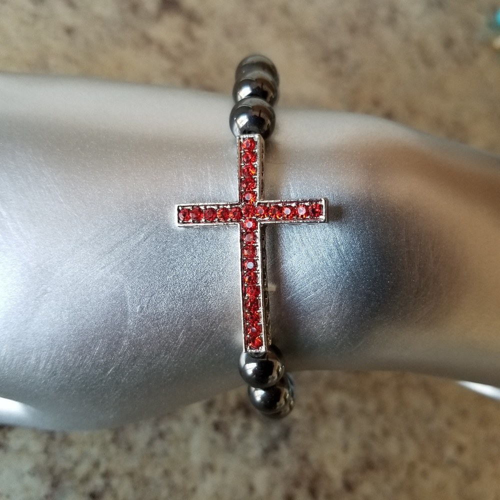 Silver Cross bracelet *new*